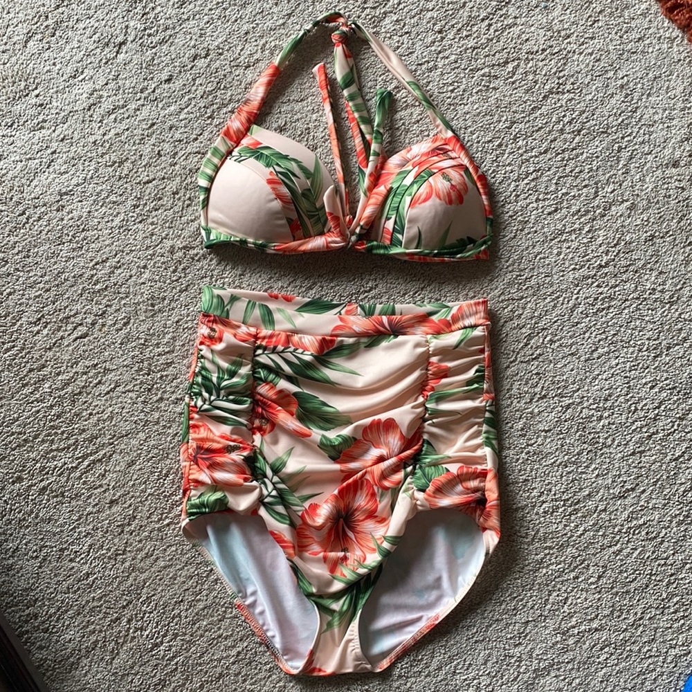 Vintage style high waisted swimsuit
